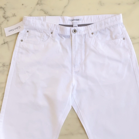 NWT. Calvin Klein Men's Linen and Cotton Straight Fit Pants. - Picture 2 of 6